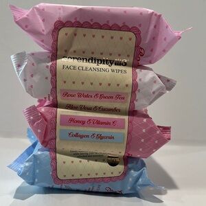 Serendipity Facial Cleansing wipes that gently removes makeup, oil and dirt.
